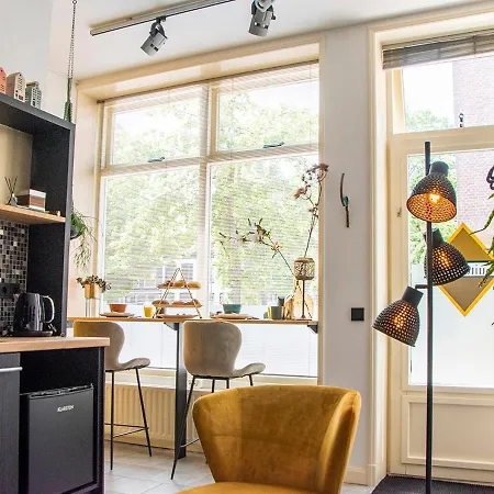 No.3 ベッド・アンド・ブレックファスト 4*